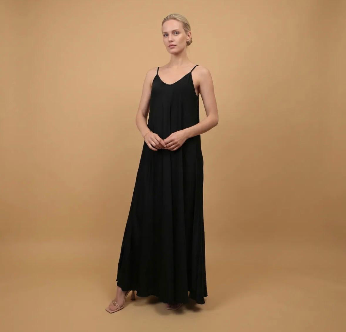 Robe Longue Fines Bretelles Noires KD7505VS-2