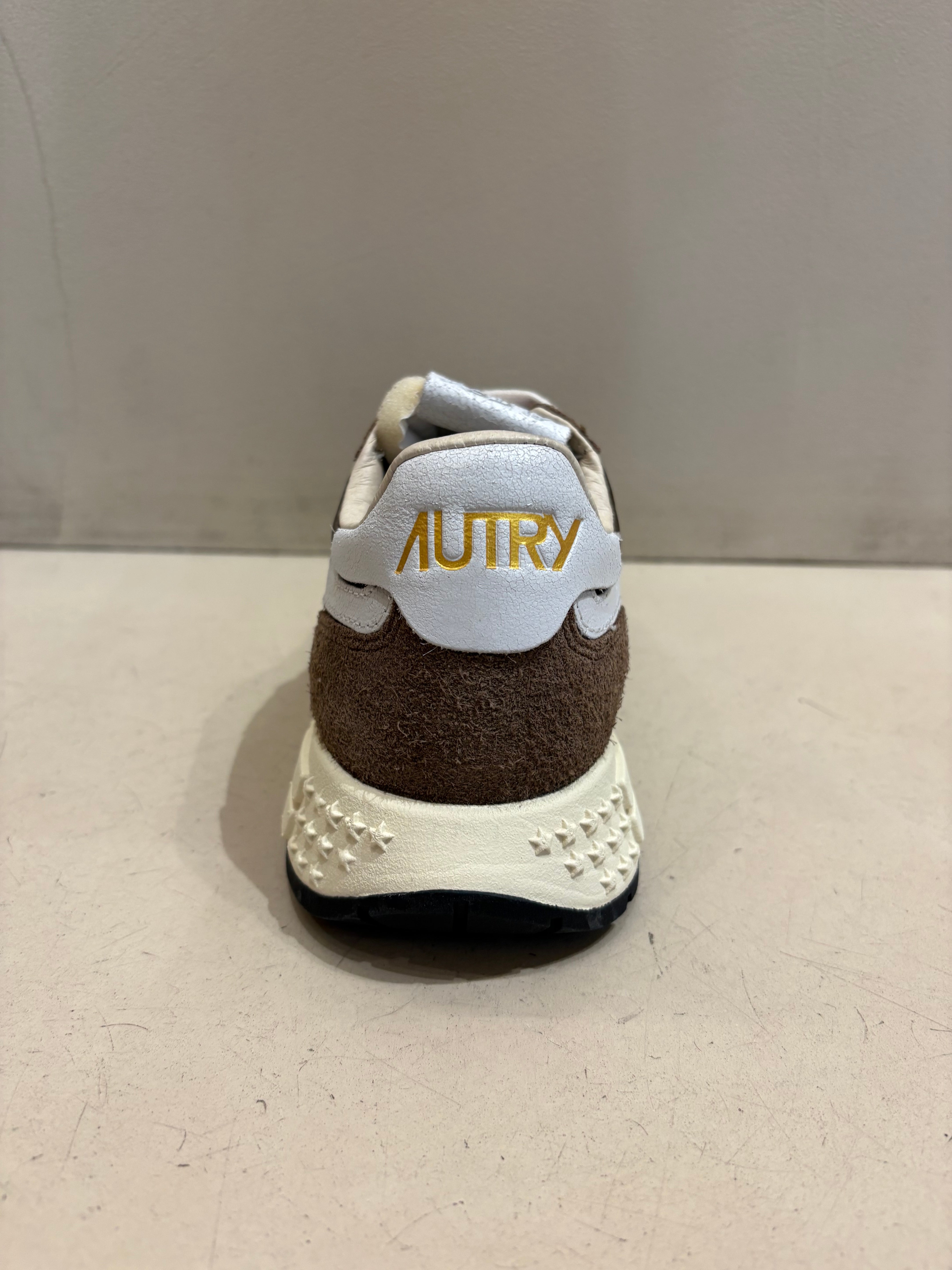 NC39 Basket Reelwind Nylon Crack White Tundra