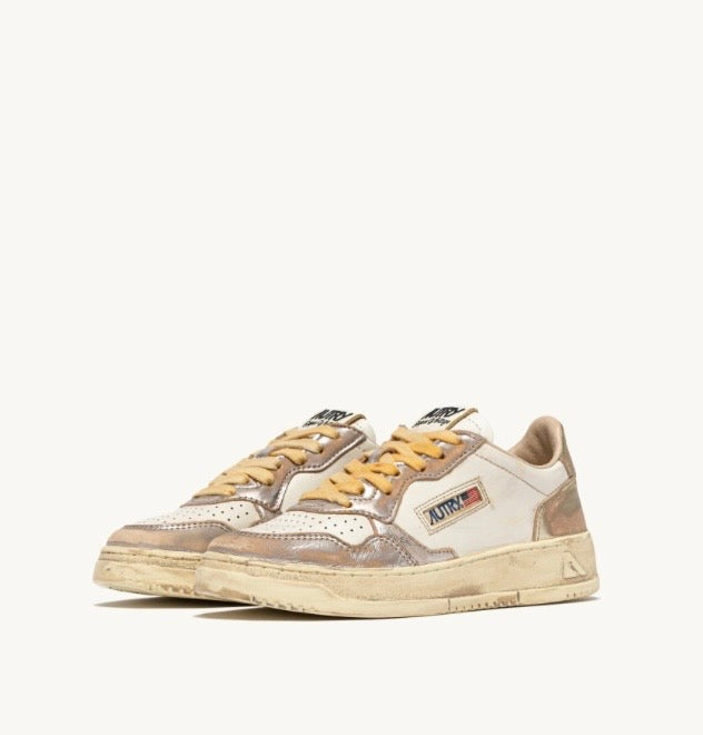 MT10 Baskets Medalist Low Super Vintage En Cuir Argent Et Platine