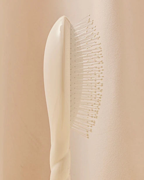 N.04 La Brosse Démêlante & Massante La Miracle Blanc Crème