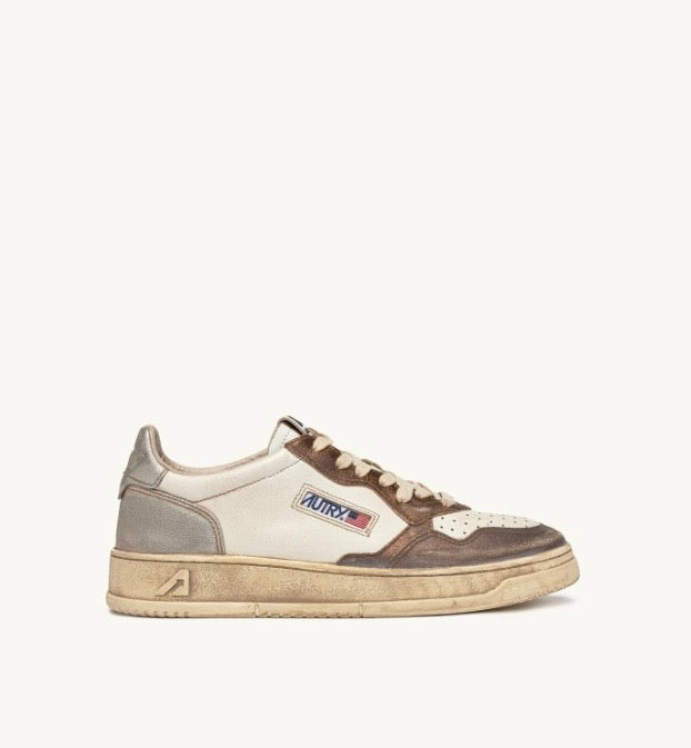 MT08 Baskets Medalist Low Super Vintage En Cuir Chocolate Et Argent