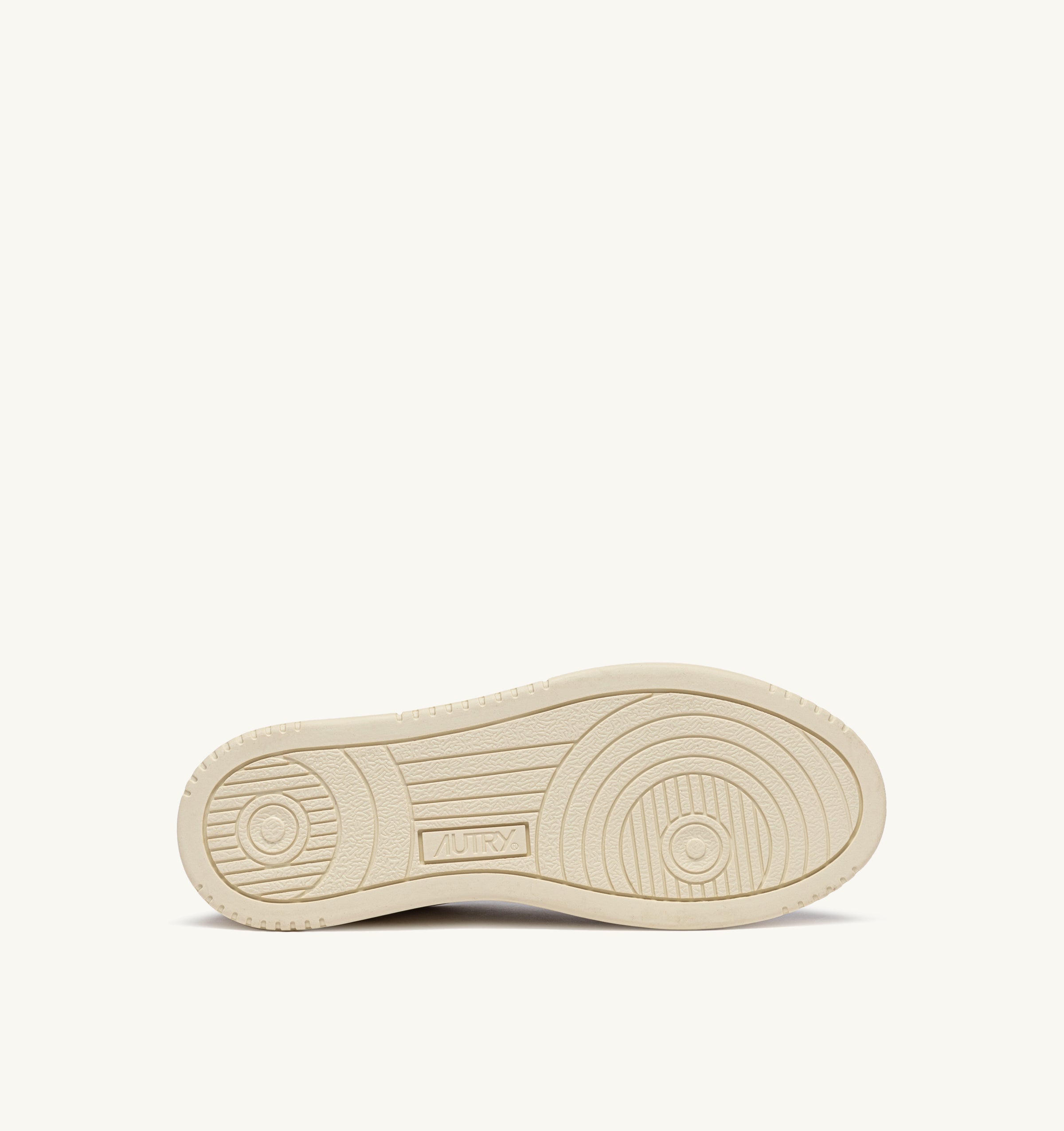 Baskets Medalist Goat Suede White Sponge