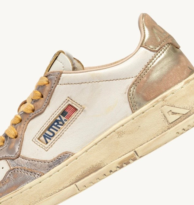 MT10 Baskets Medalist Low Super Vintage En Cuir Argent Et Platine