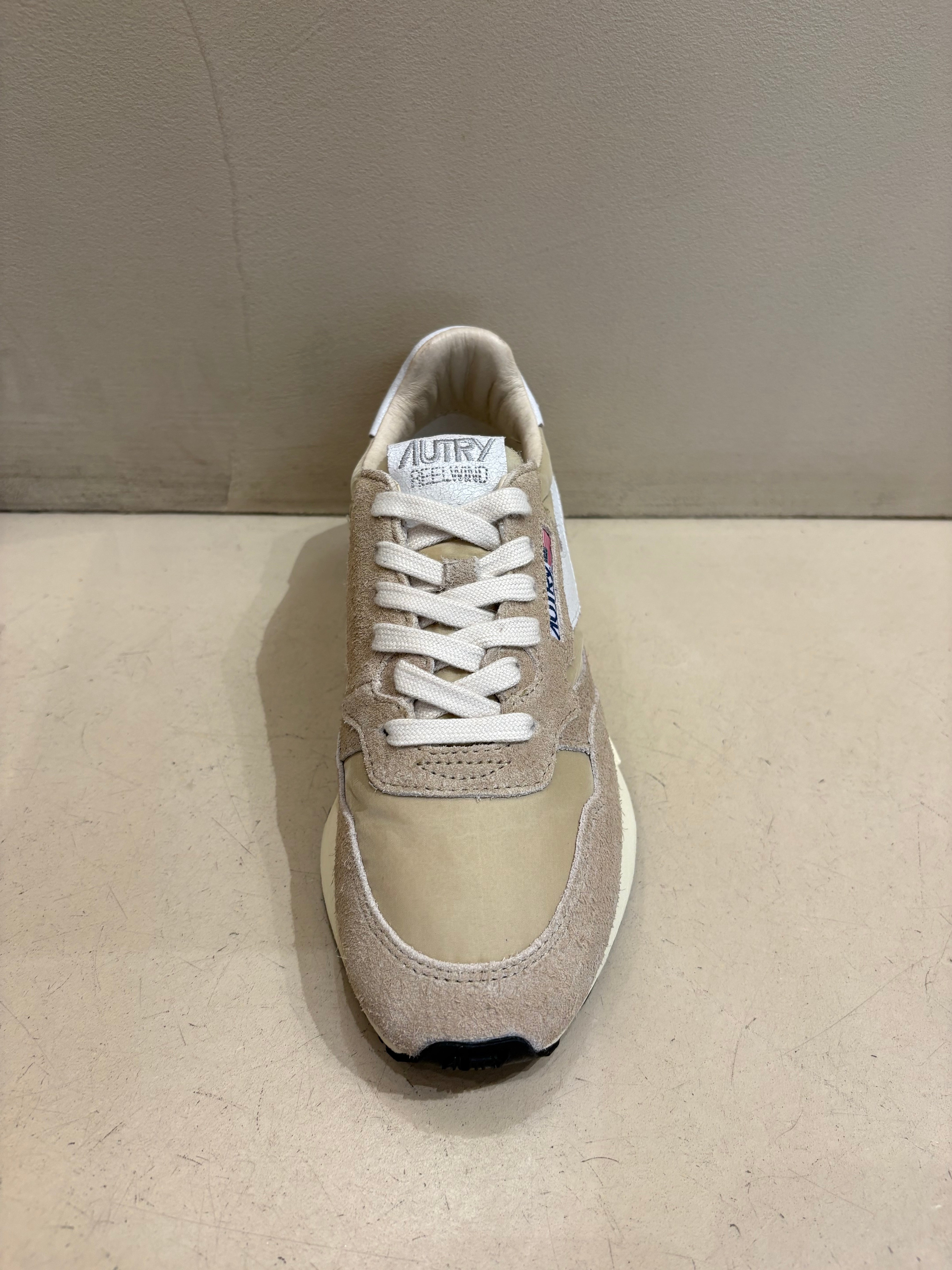 NC08 Basket Reelwind Nylon Crack White Pepper