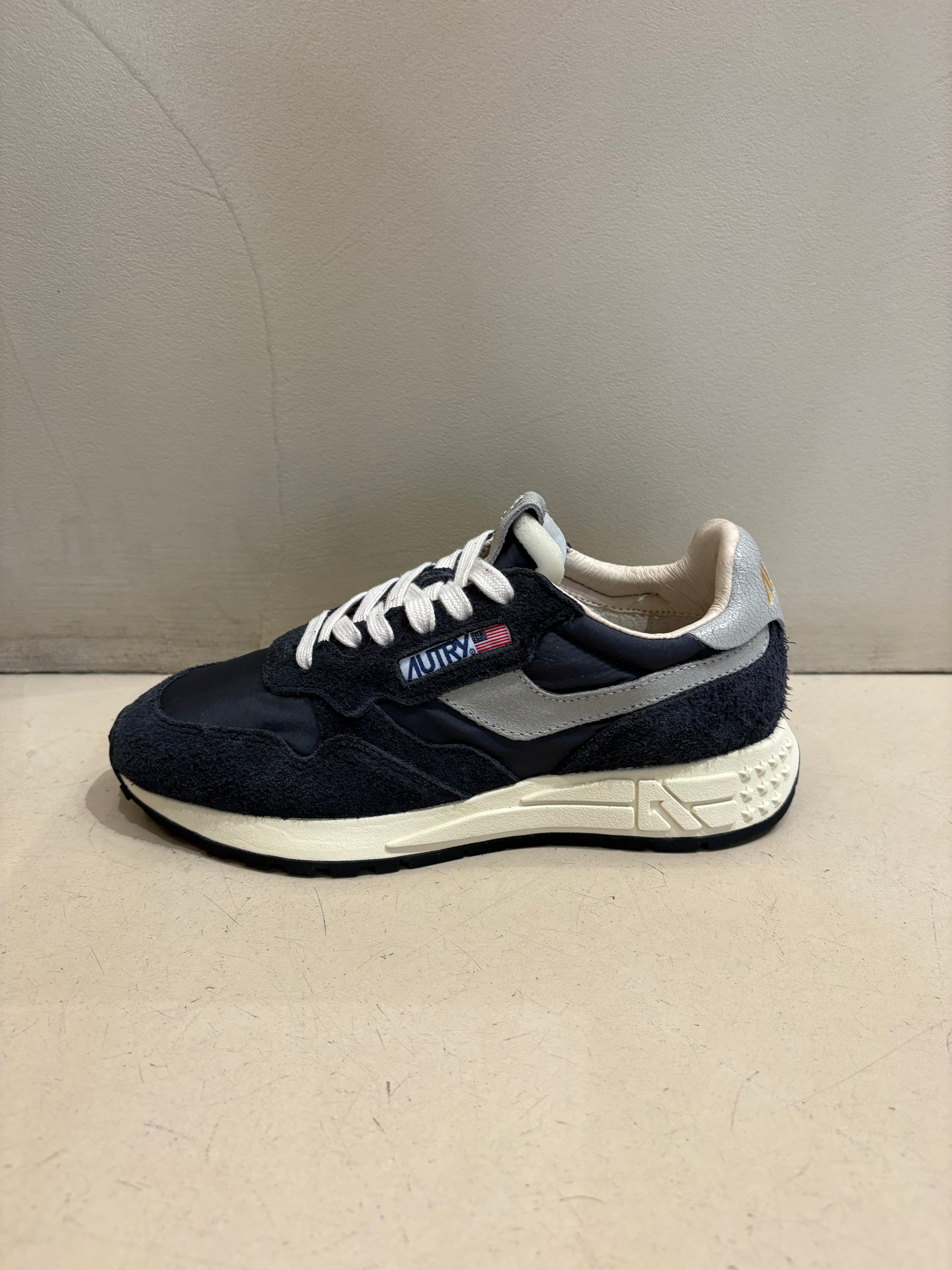 NC05 Basket Reelwind Suede Nylon Crack White Black