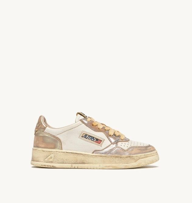 MT10 Baskets Medalist Low Super Vintage En Cuir Argent Et Platine