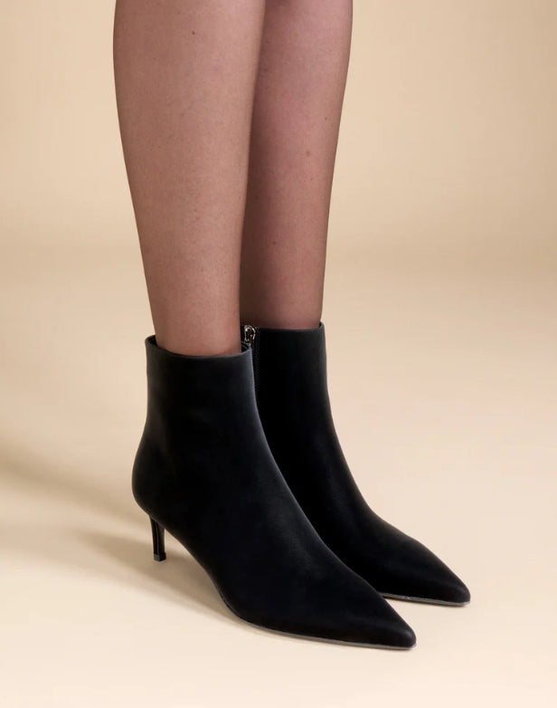 Bottines à talon et bout pointu Noura Low Black Suede
