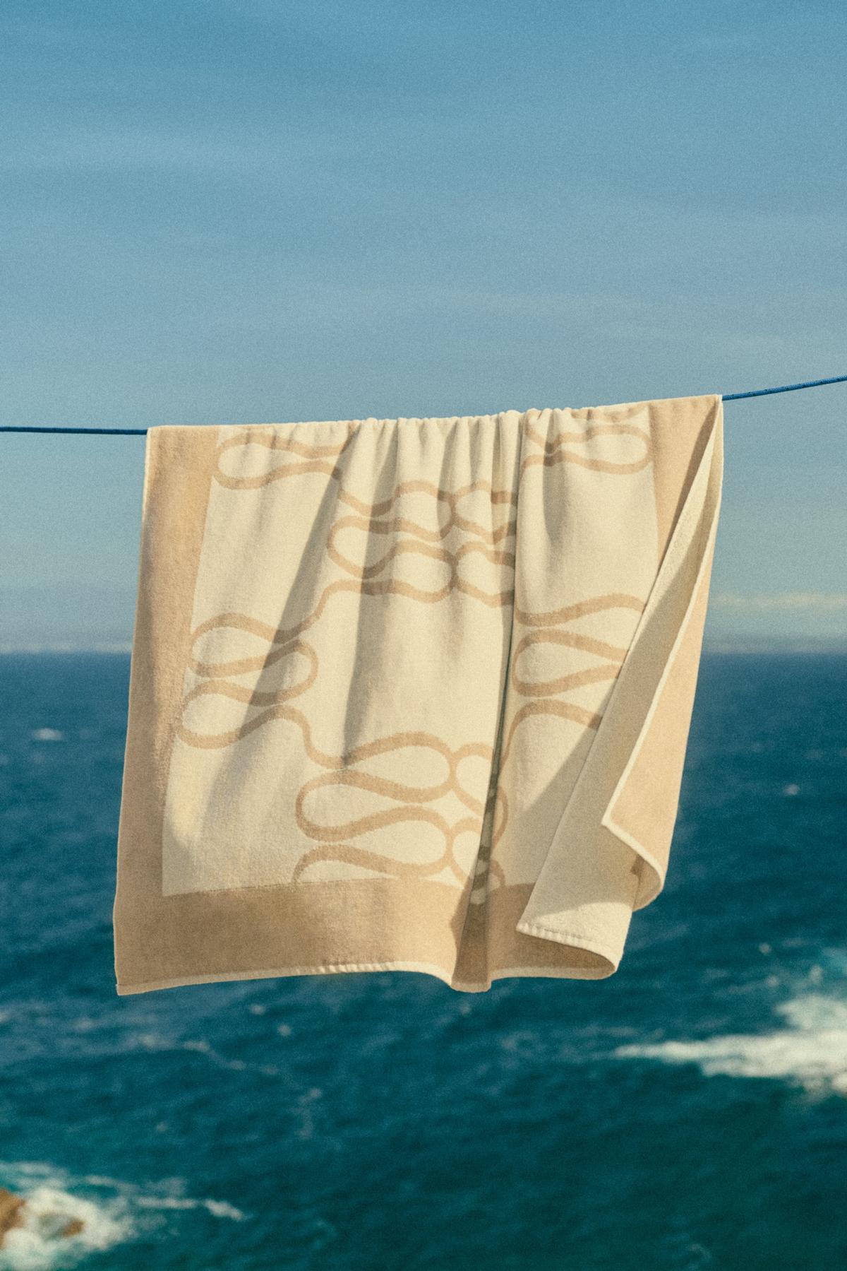 Serviette de Plage Monogramme Light Taupe