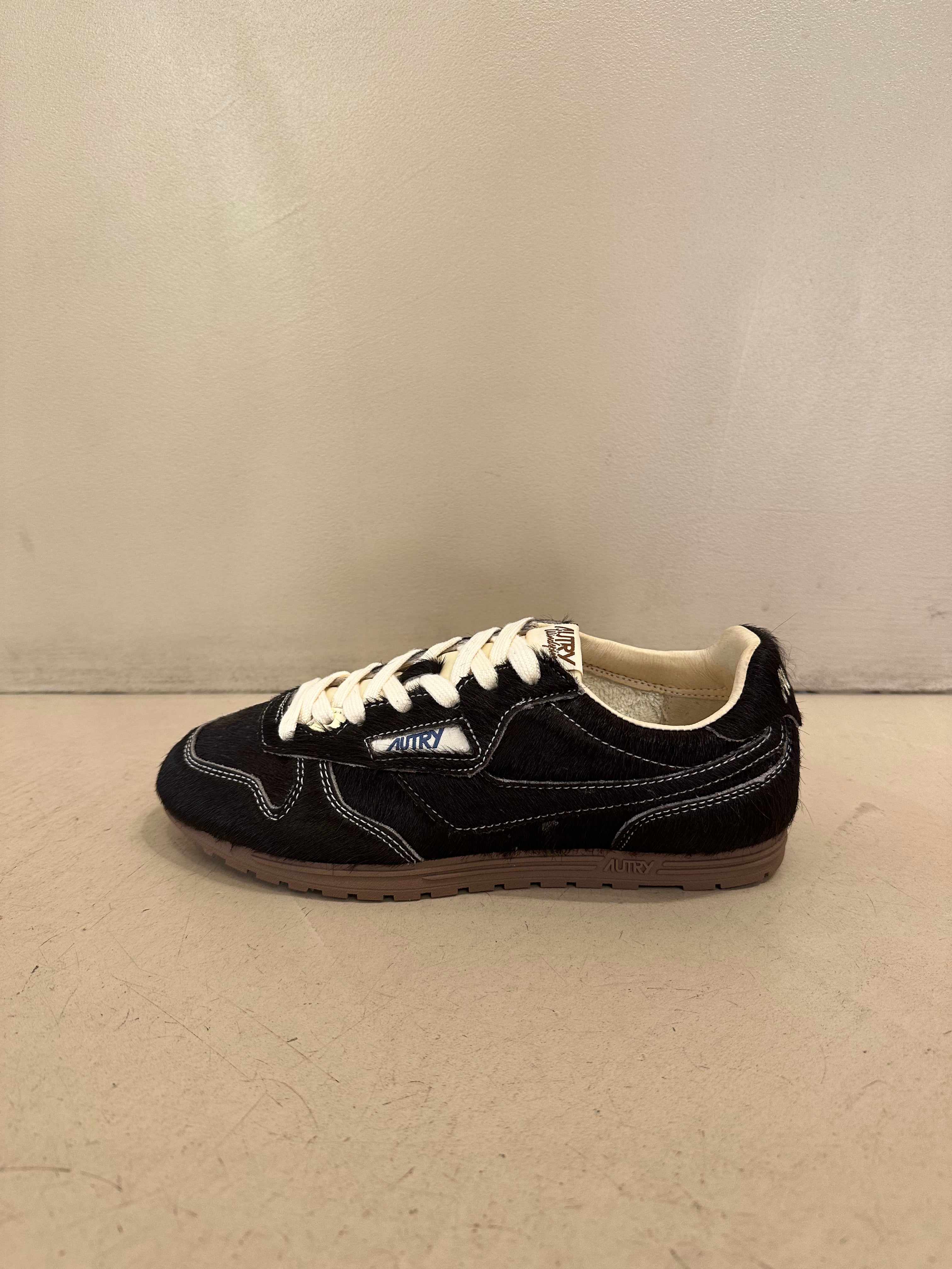 UB01 Windspin Low Wom Pony/Mono Brown