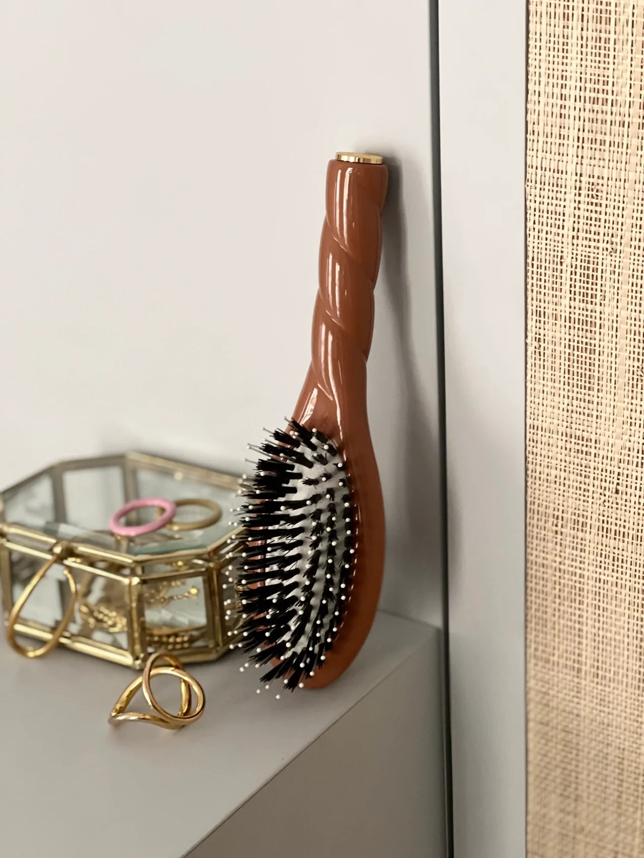 Petite Brosse N°03  L’INDISPENSABLE DOUCEUR Cuir Chevelu Sensible Terracotta