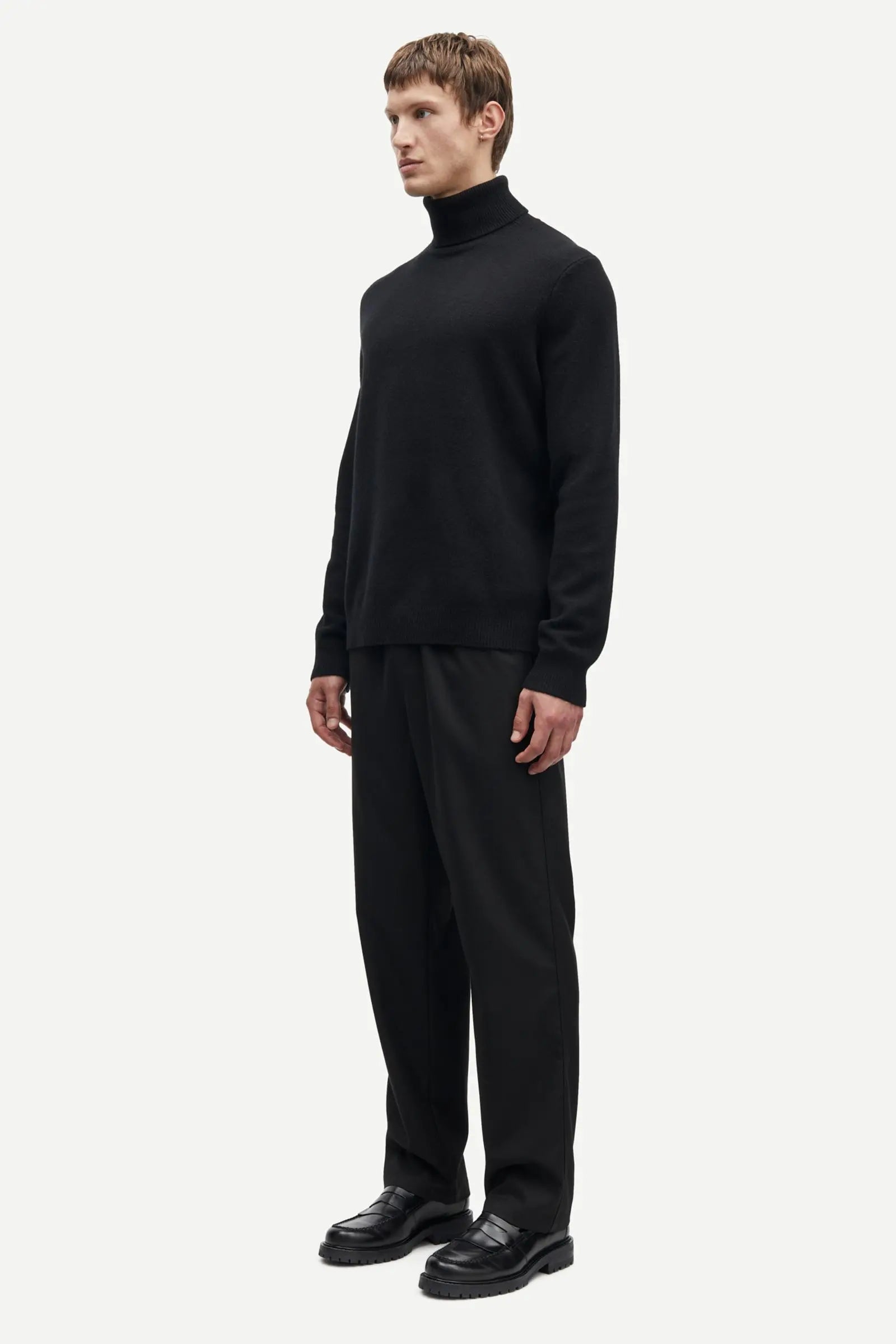 Isak Knit Turtleneck Salute