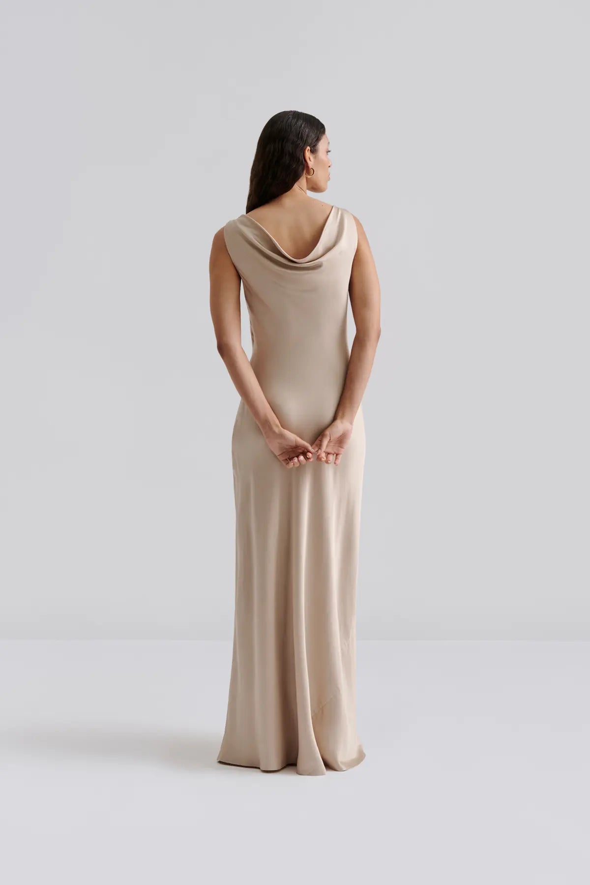 Robe Leah Cowl Satin Champagne