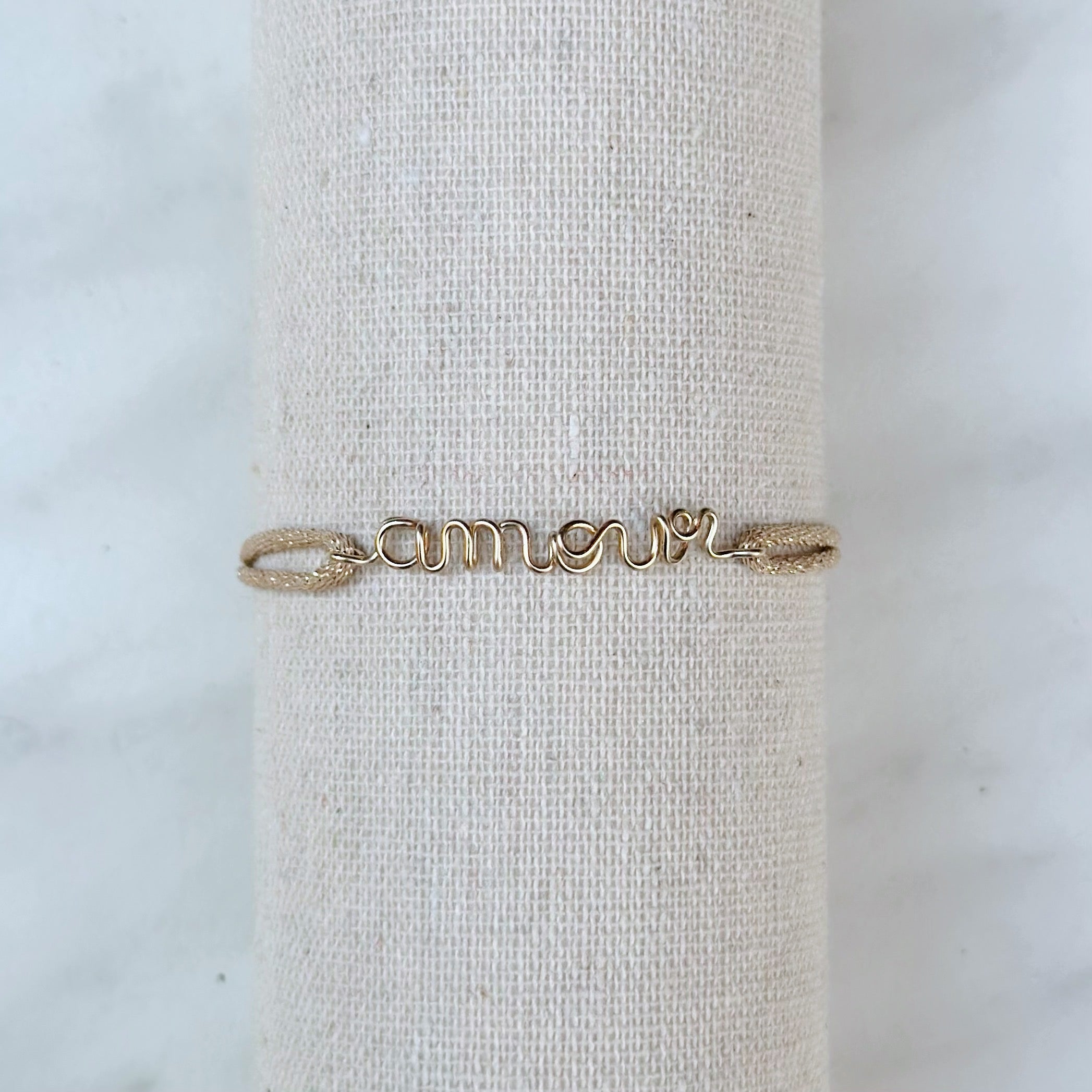 Bracelet « Amour » Cordon Lurex Doré