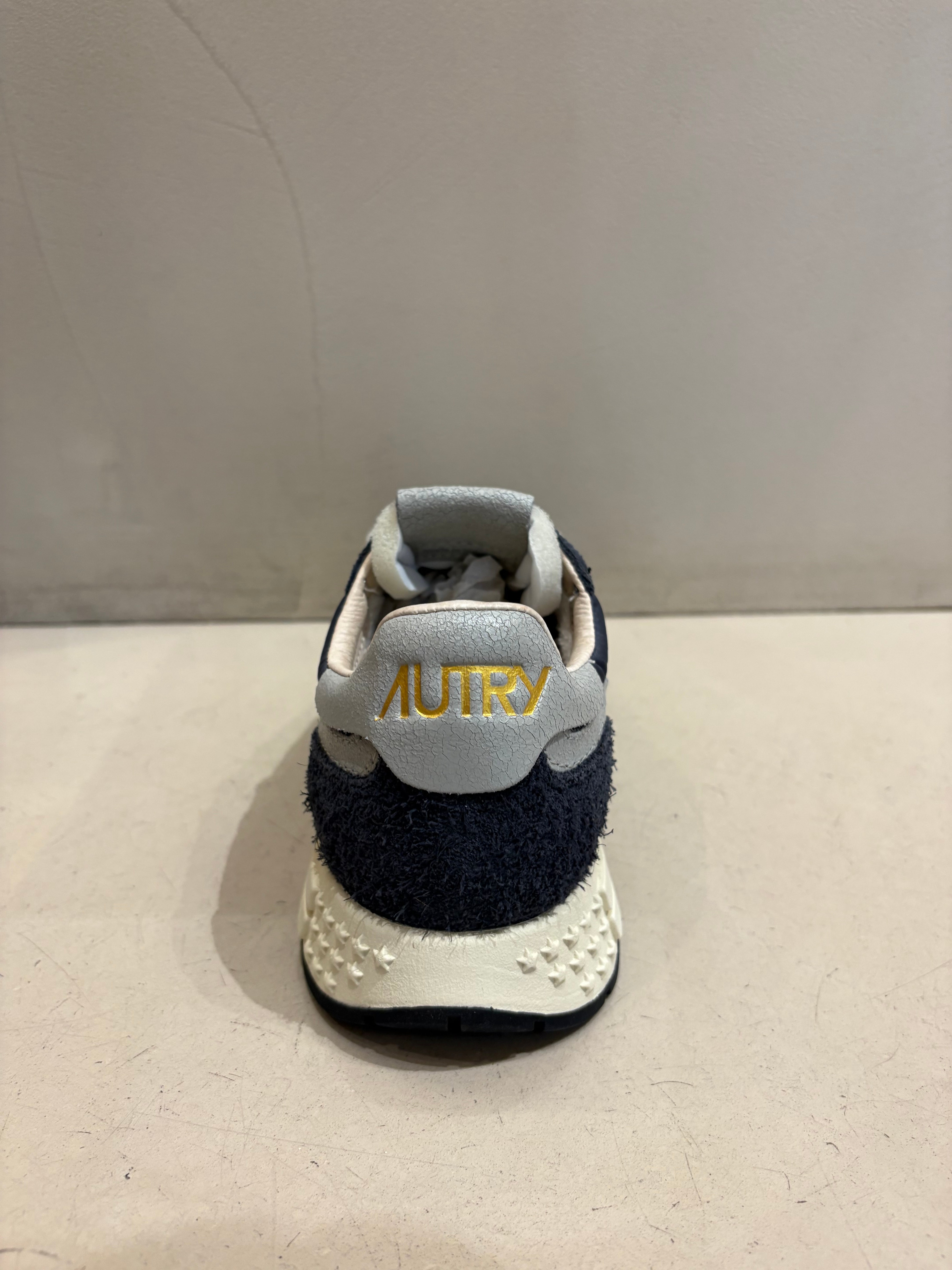 NC05 Basket Reelwind Suede Nylon Crack White Black