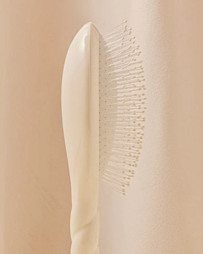 N.04 La Brosse Démêlante & Massante La Miracle Blanc Crème