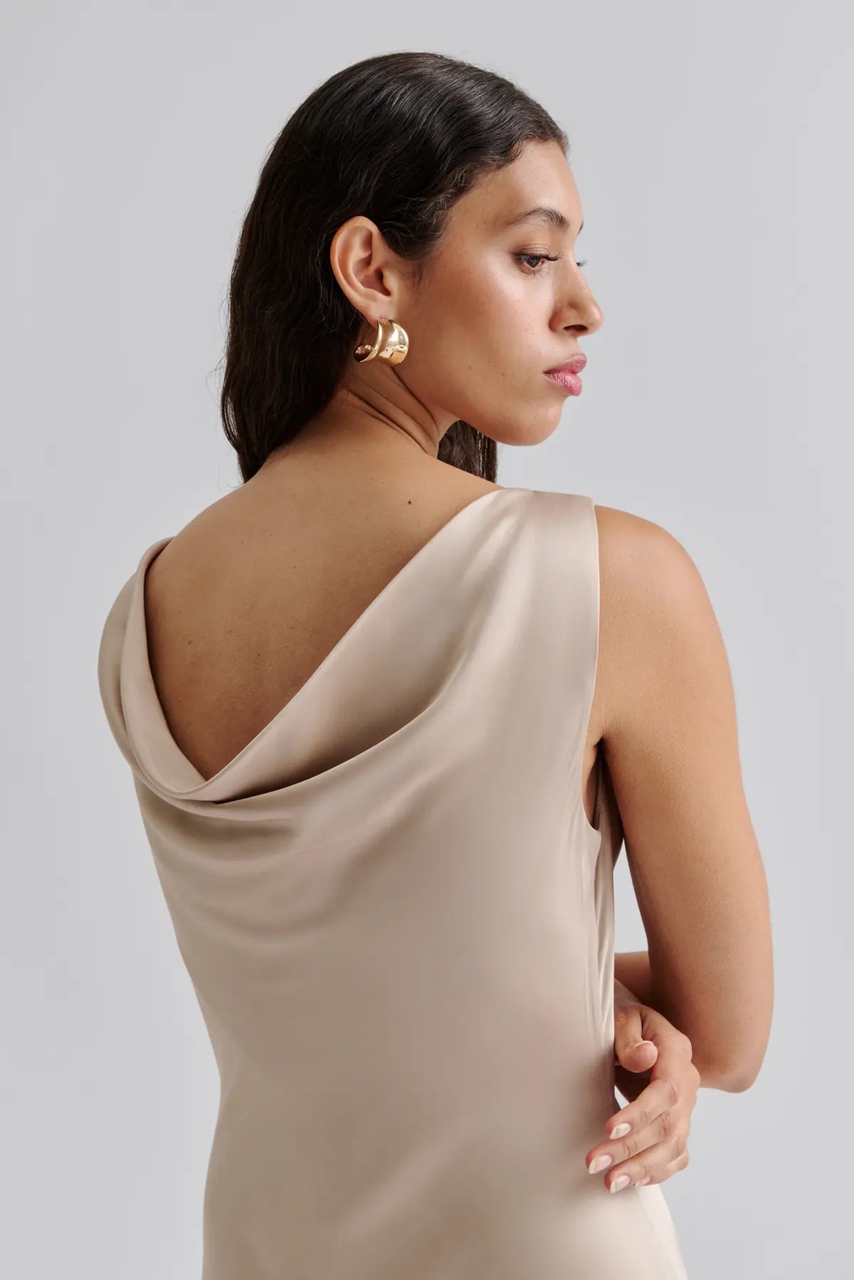 Robe Leah Cowl Satin Champagne
