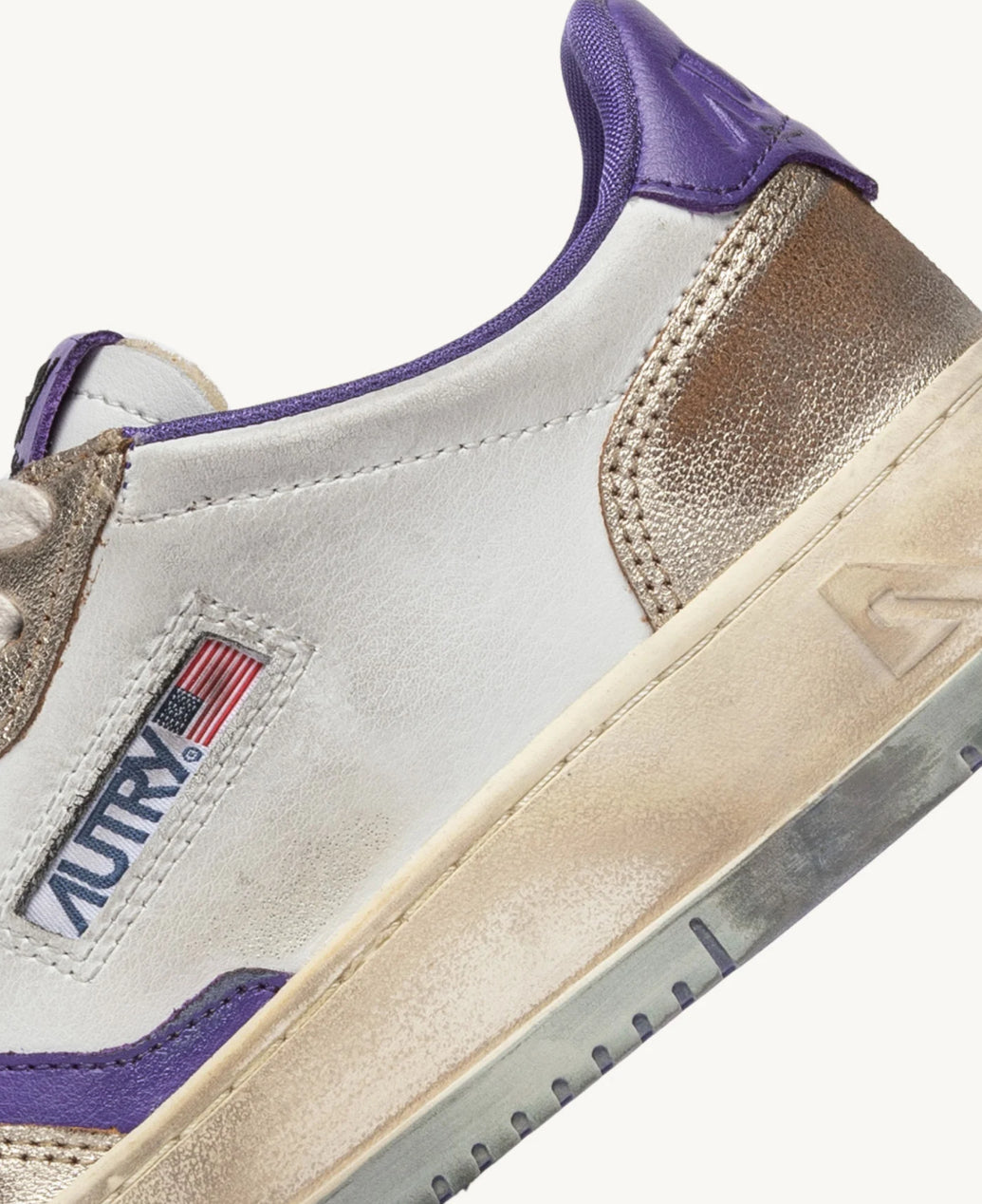 Medalist Vintage Silver Space