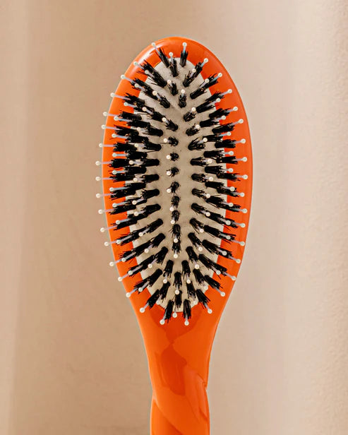N.03 La Petite Brosse Cuir Chevelu Sensible l'Indispensable Douceur Orange Seventies