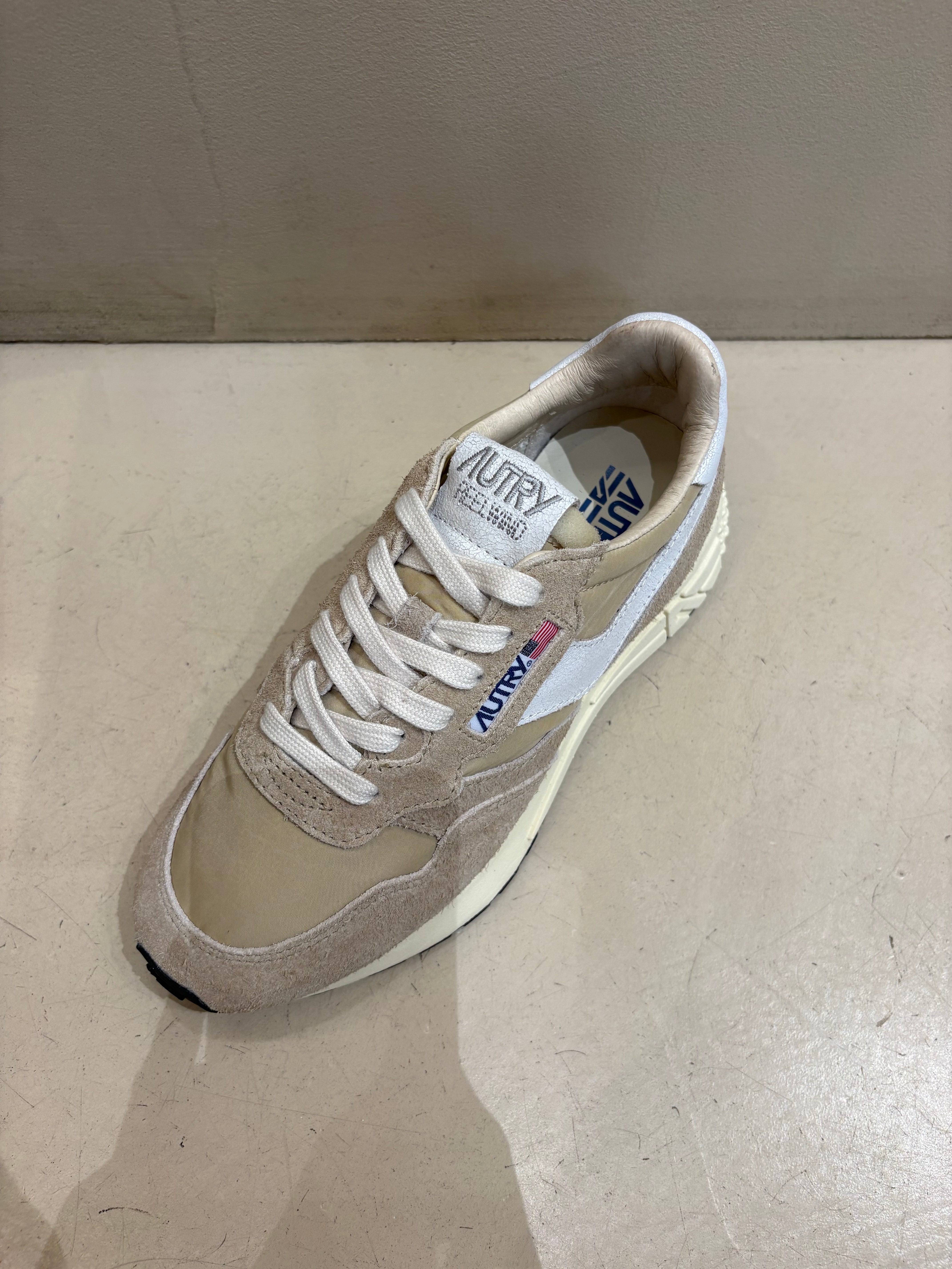 NC08 Basket Reelwind Nylon Crack White Pepper