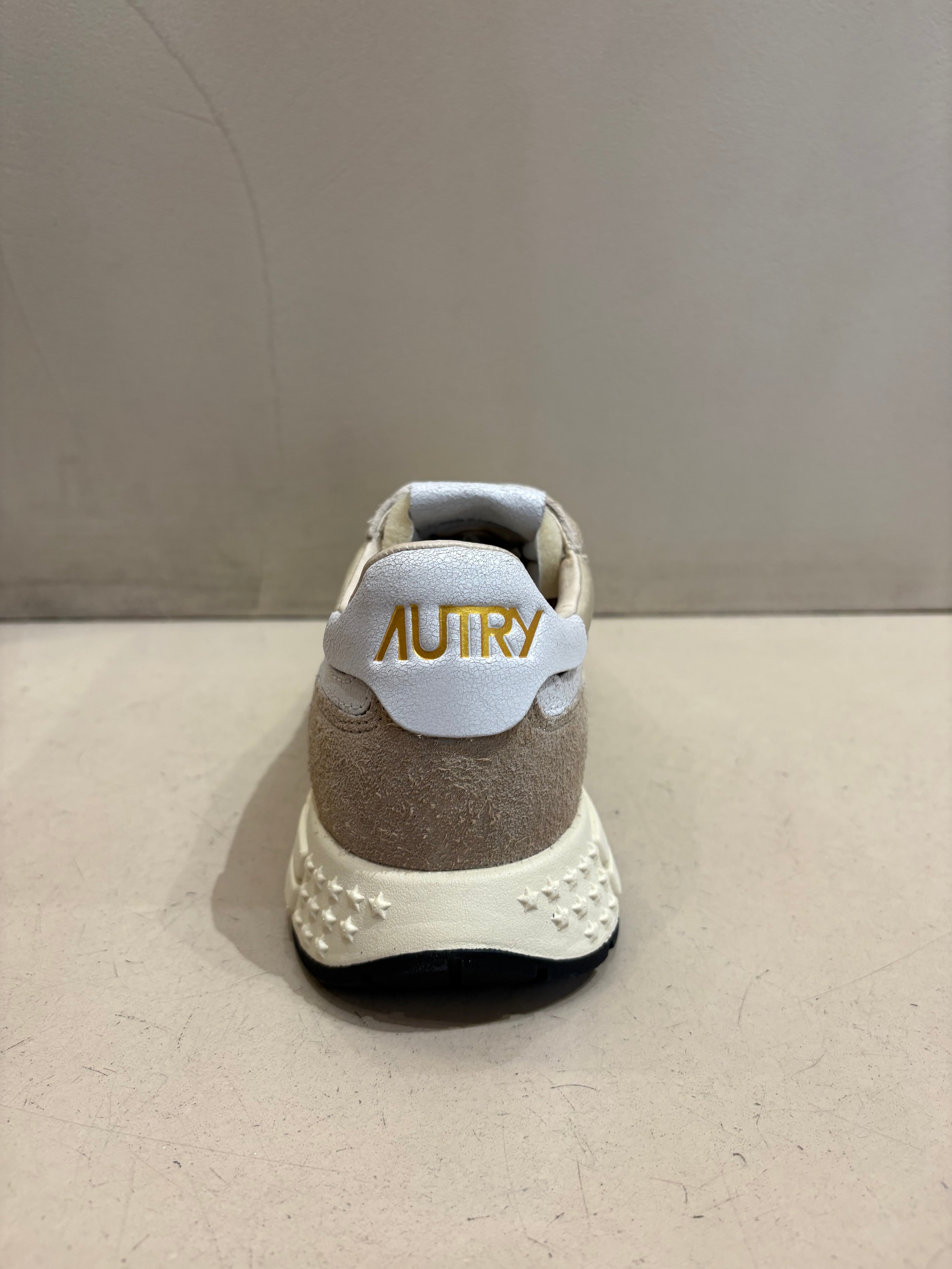 NC08 Basket Reelwind Nylon Crack White Pepper