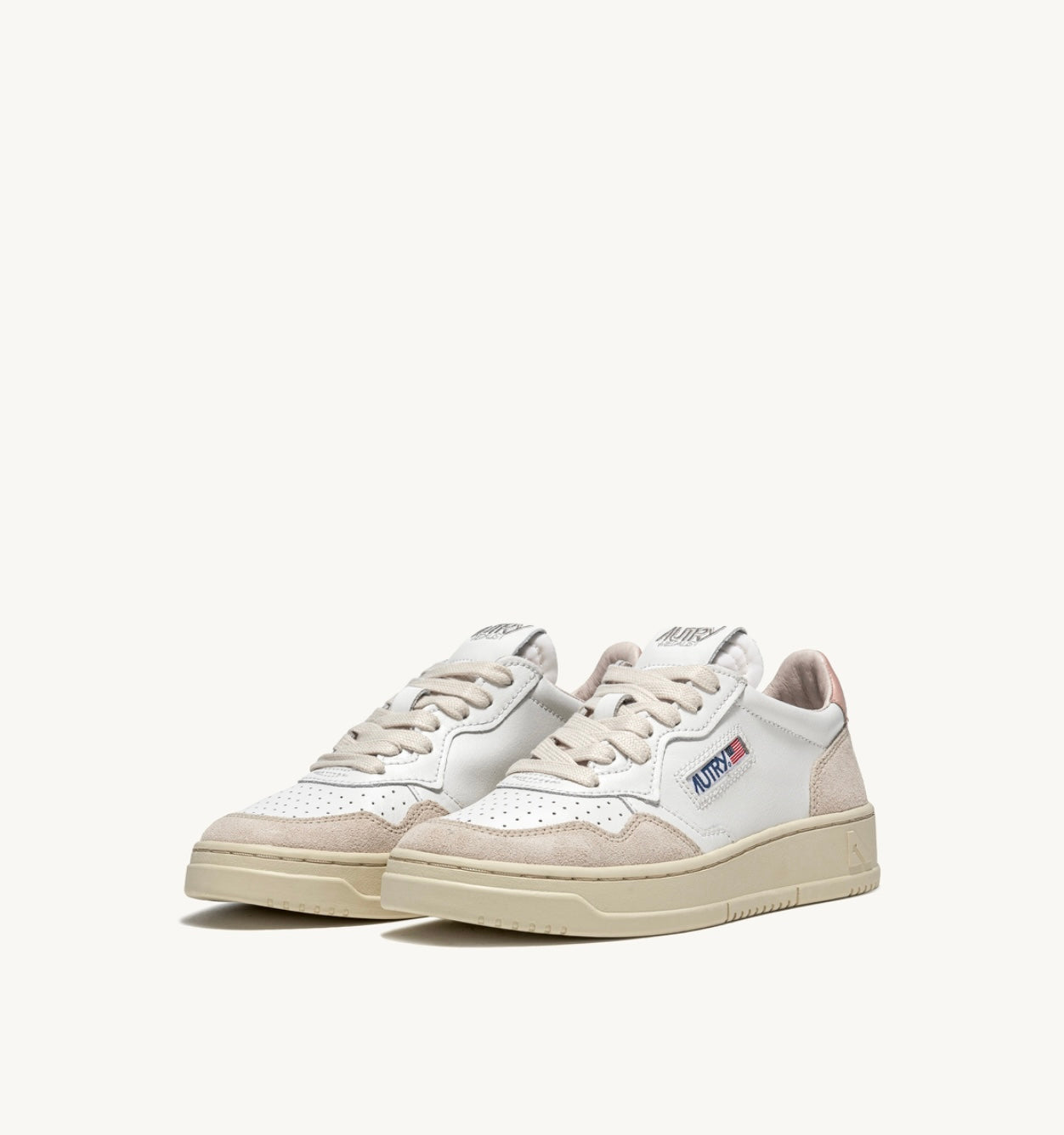 Baskets Medalist Suede White Powder