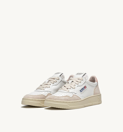 Baskets Medalist Suede White Powder