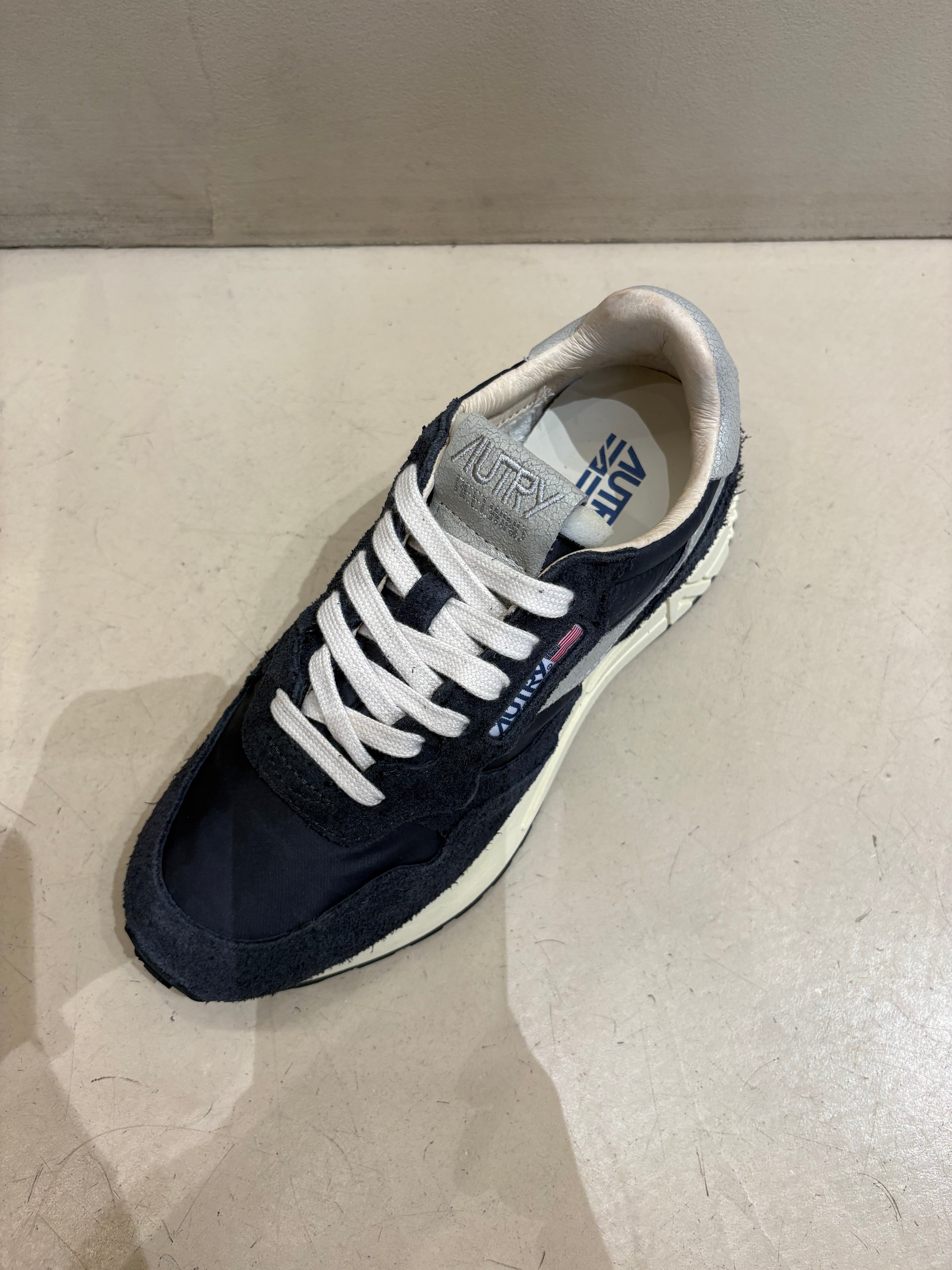 NC05 Basket Reelwind Suede Nylon Crack White Black