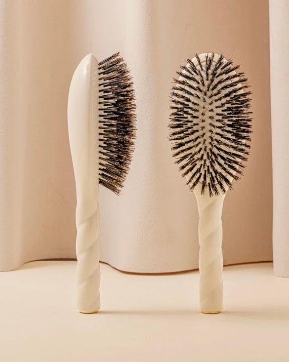N.01 La Brosse Brillance & Soin l'Universelle Blanc Crème