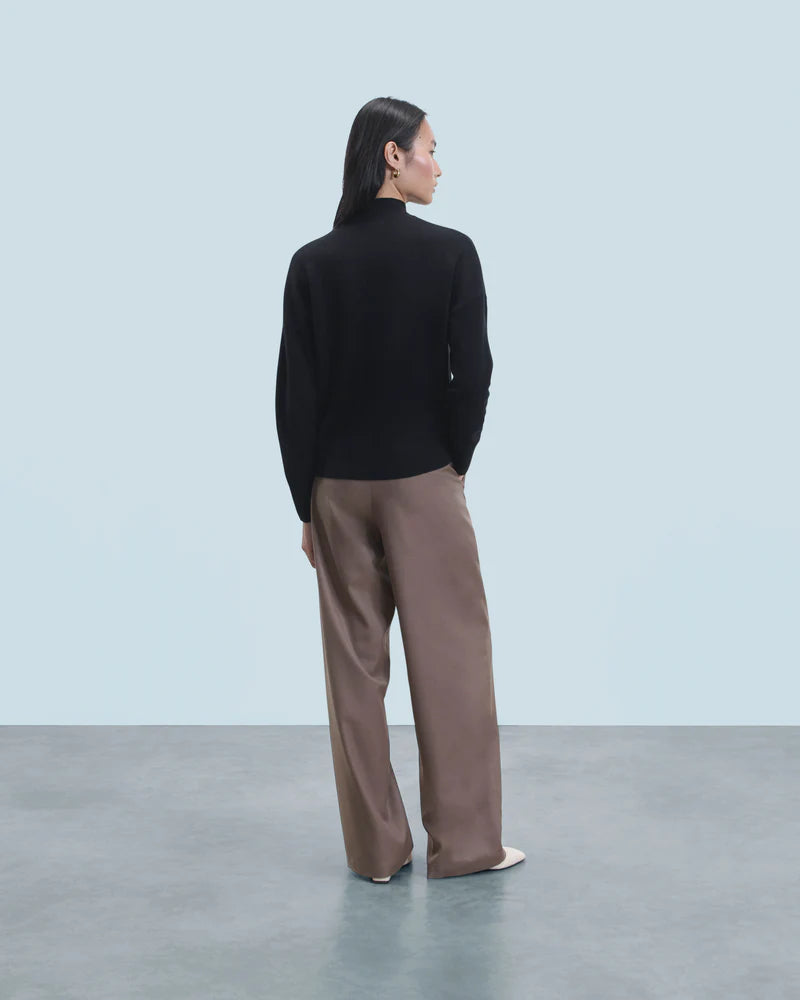 Pull Col Montant Noir Cœur