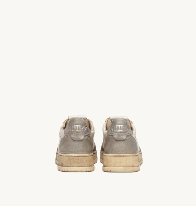 MT08 Baskets Medalist Low Super Vintage En Cuir Chocolate Et Argent