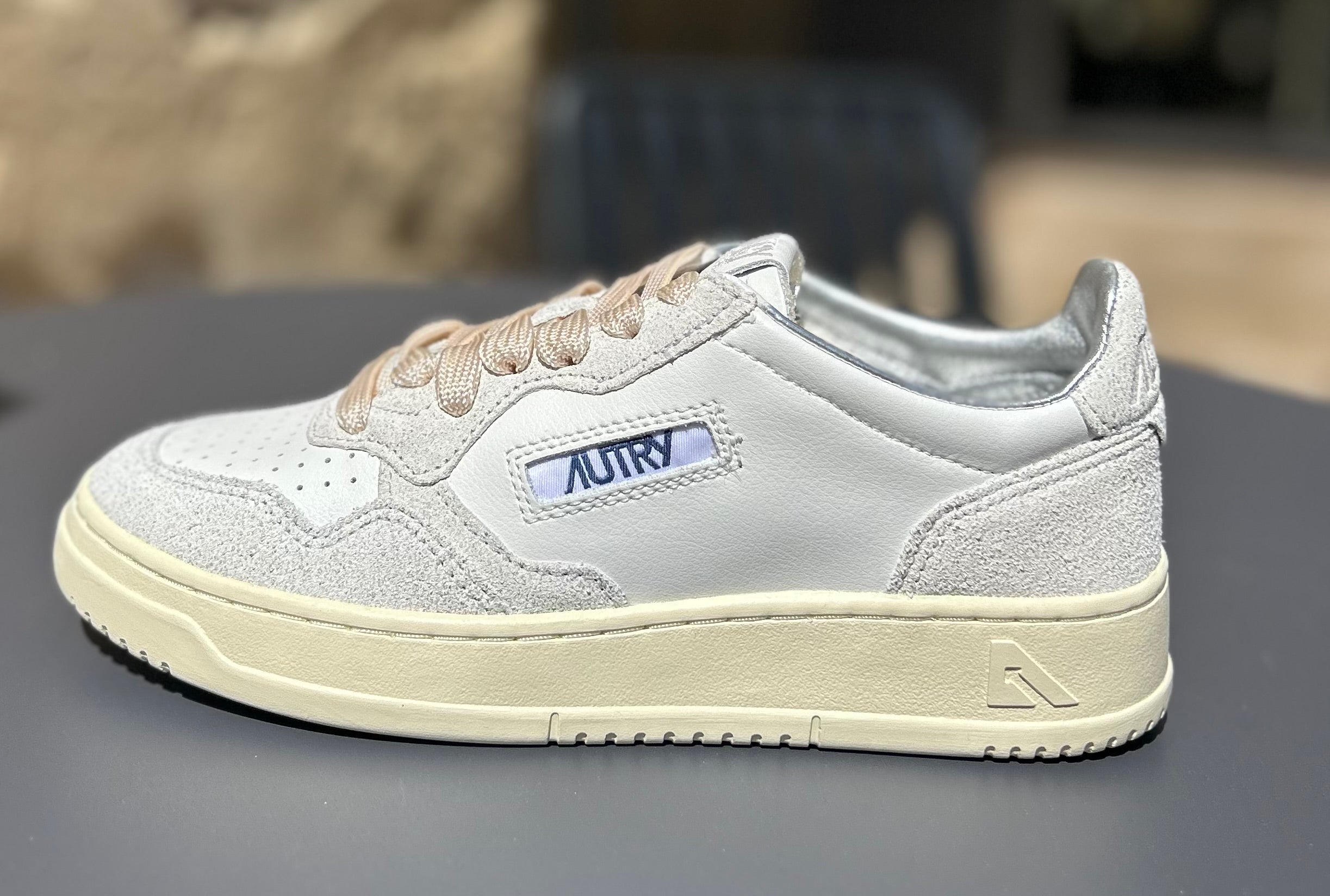 Baskets Medalist Stars White