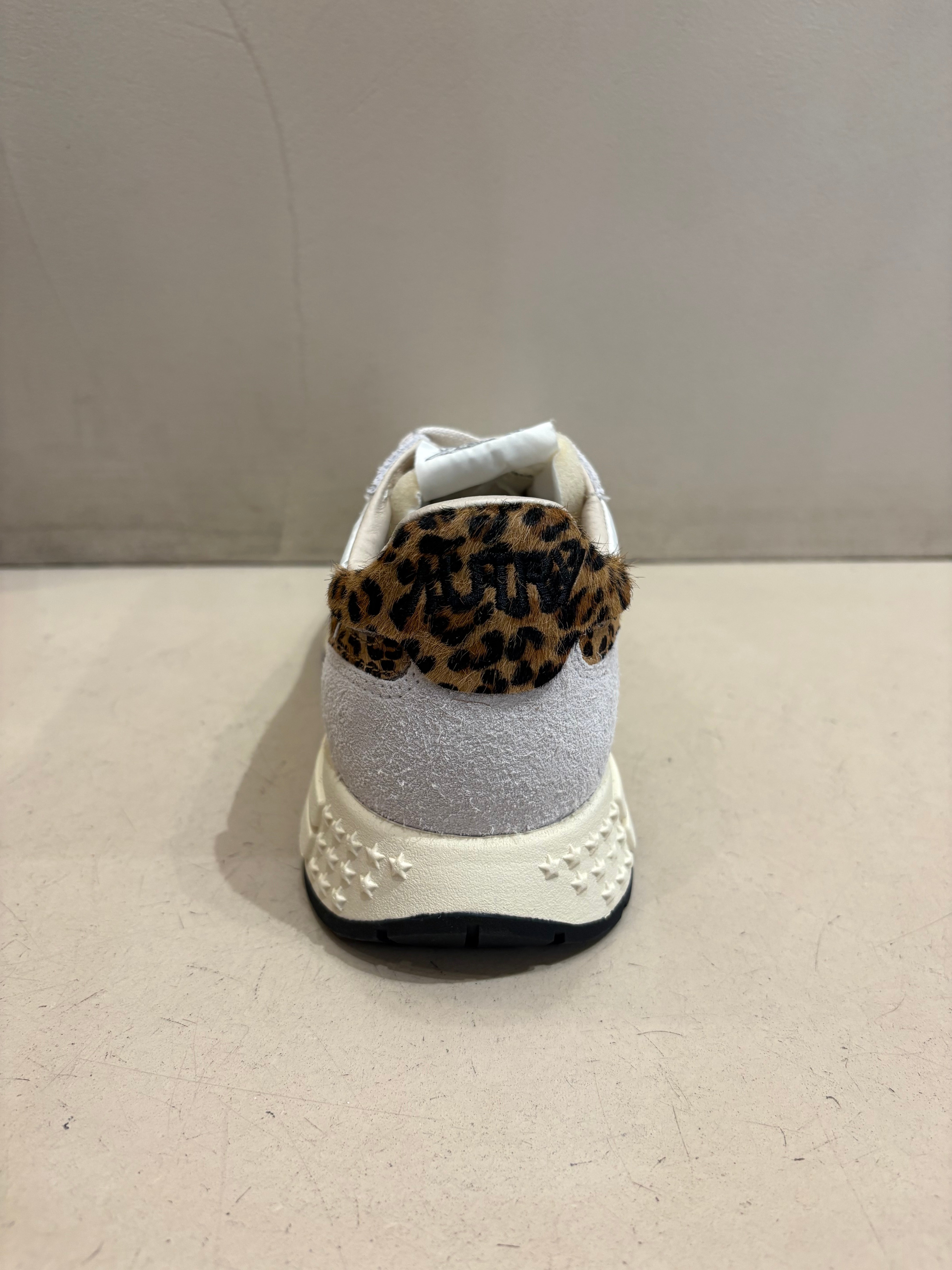 EP01 Basket Reelwind Suède Nylon Pony White Léopard