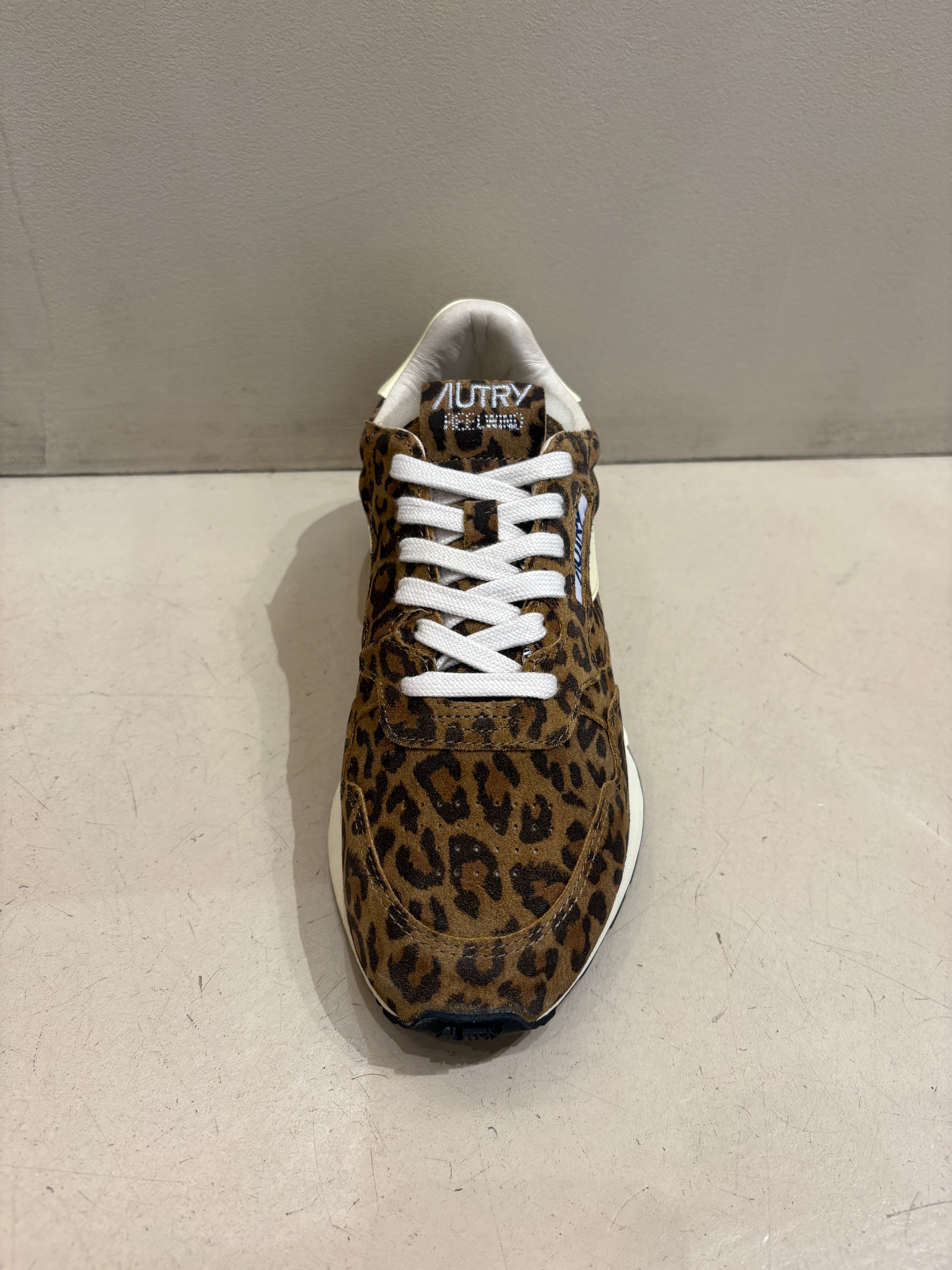 UJ02 Basket Reelwind Suede Leather Light Leopard Rutabaga