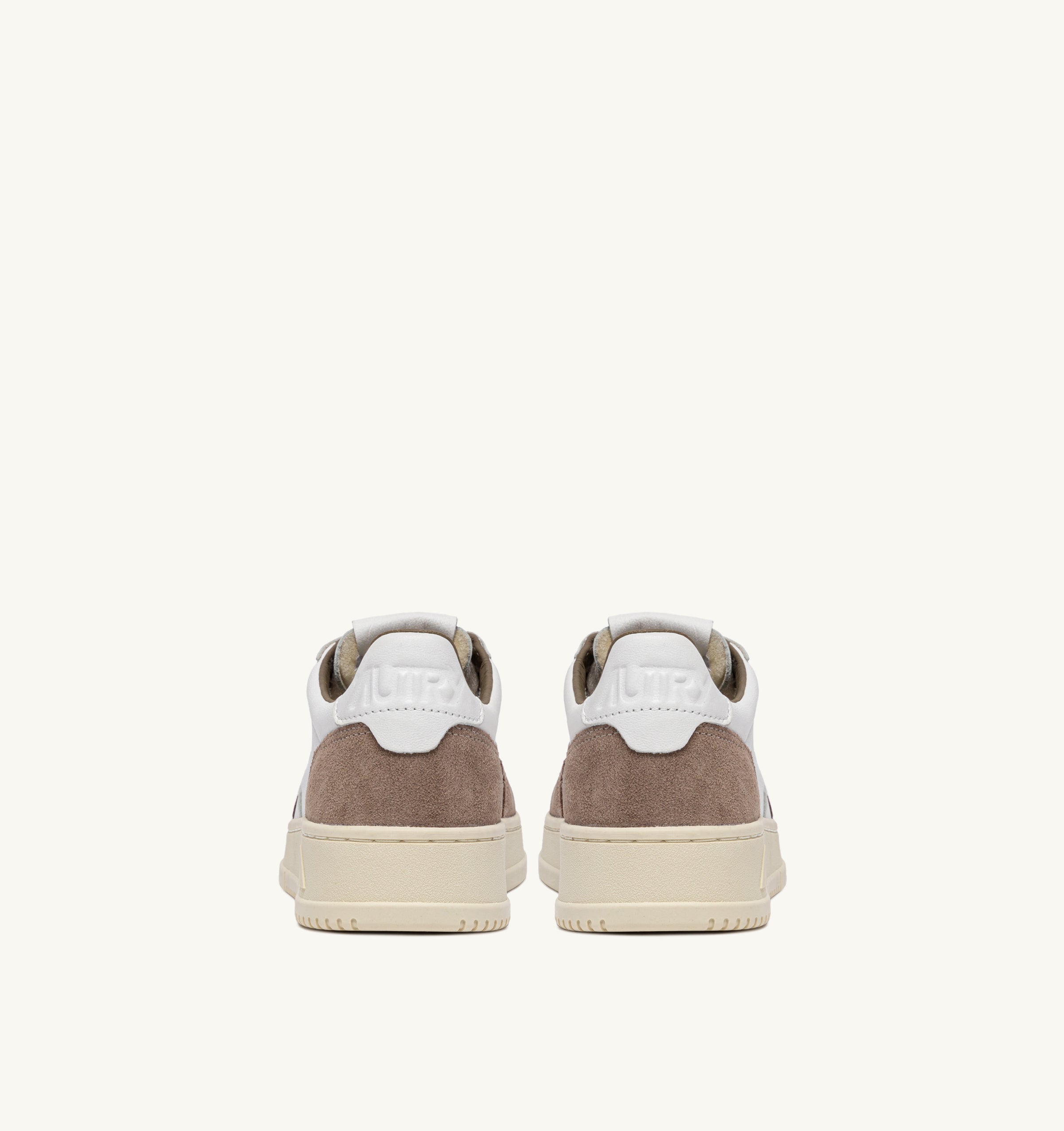 Baskets Medalist Goat Suede White Tobacco