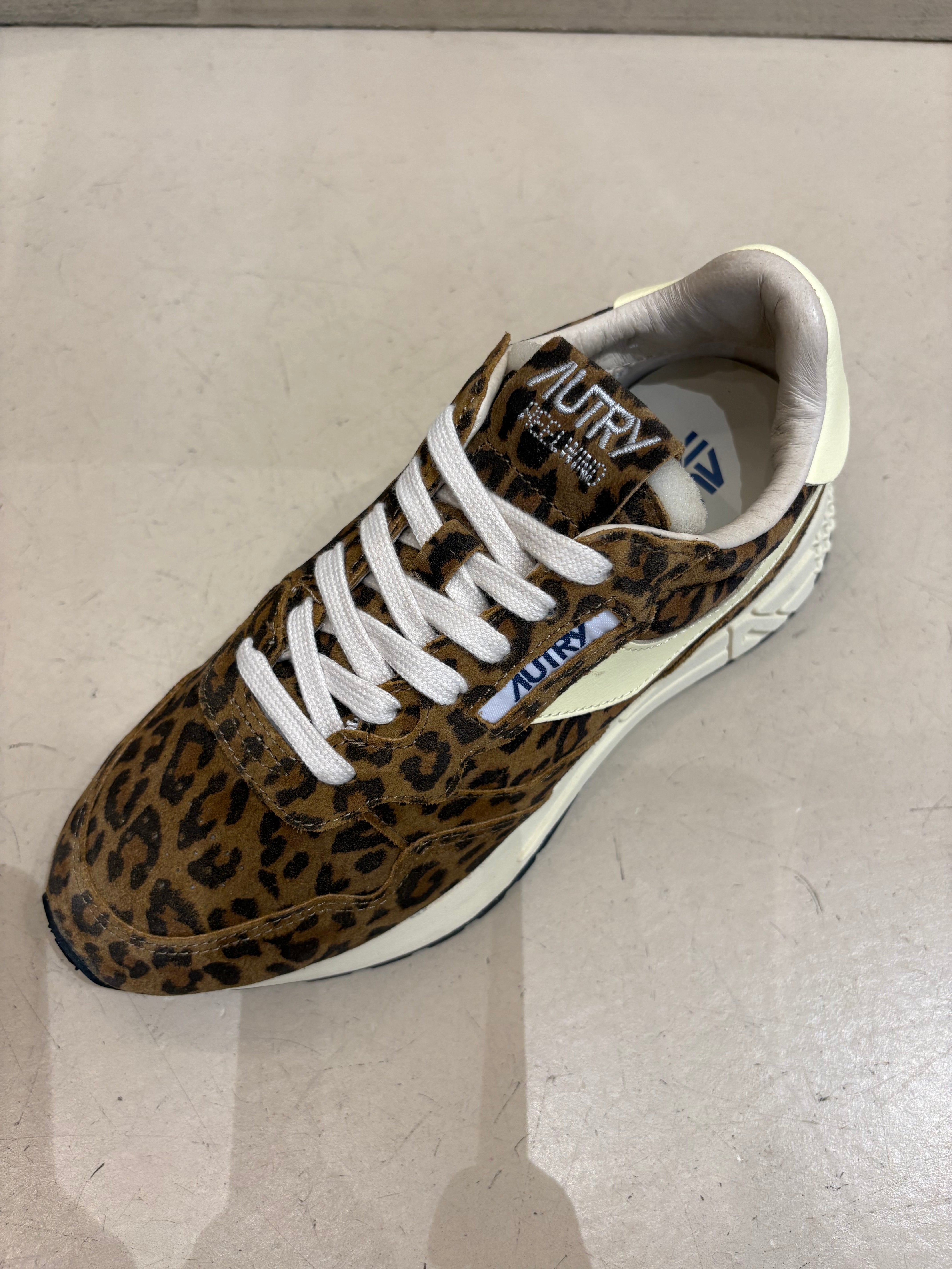UJ02 Basket Reelwind Suede Leather Light Leopard Rutabaga