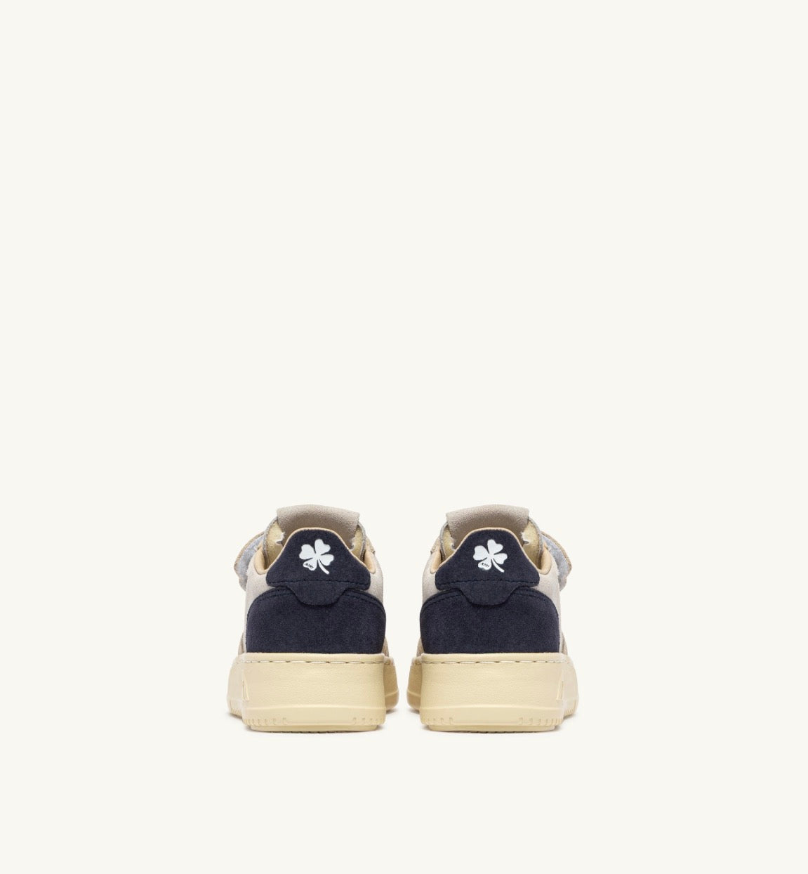 KTS29 Medalist Kidstripes Low Kid Suede Sand Blue