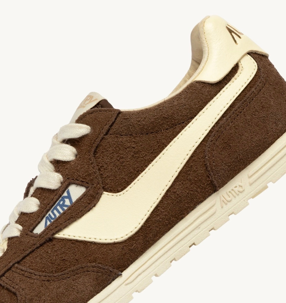 UB37 Basket Windspin Suède Leather Tundra Rutabaga