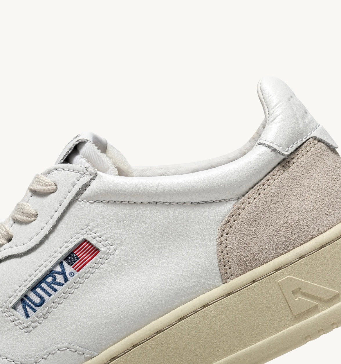 LS33 Medalist Low Cuir et Suede White