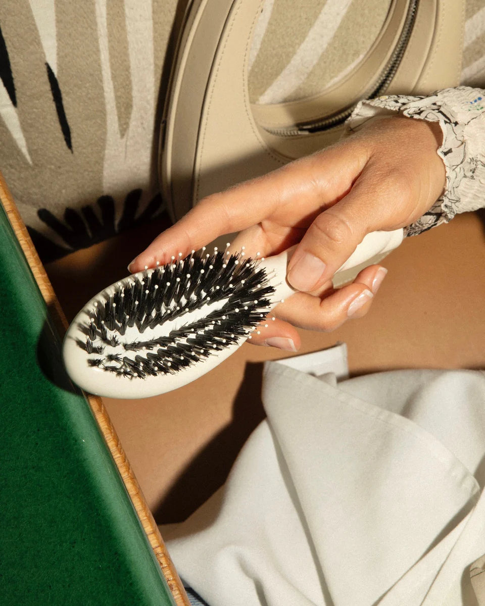 Petite Brosse N°03  L’INDISPENSABLE DOUCEUR Cuir Chevelu Sensible Crème