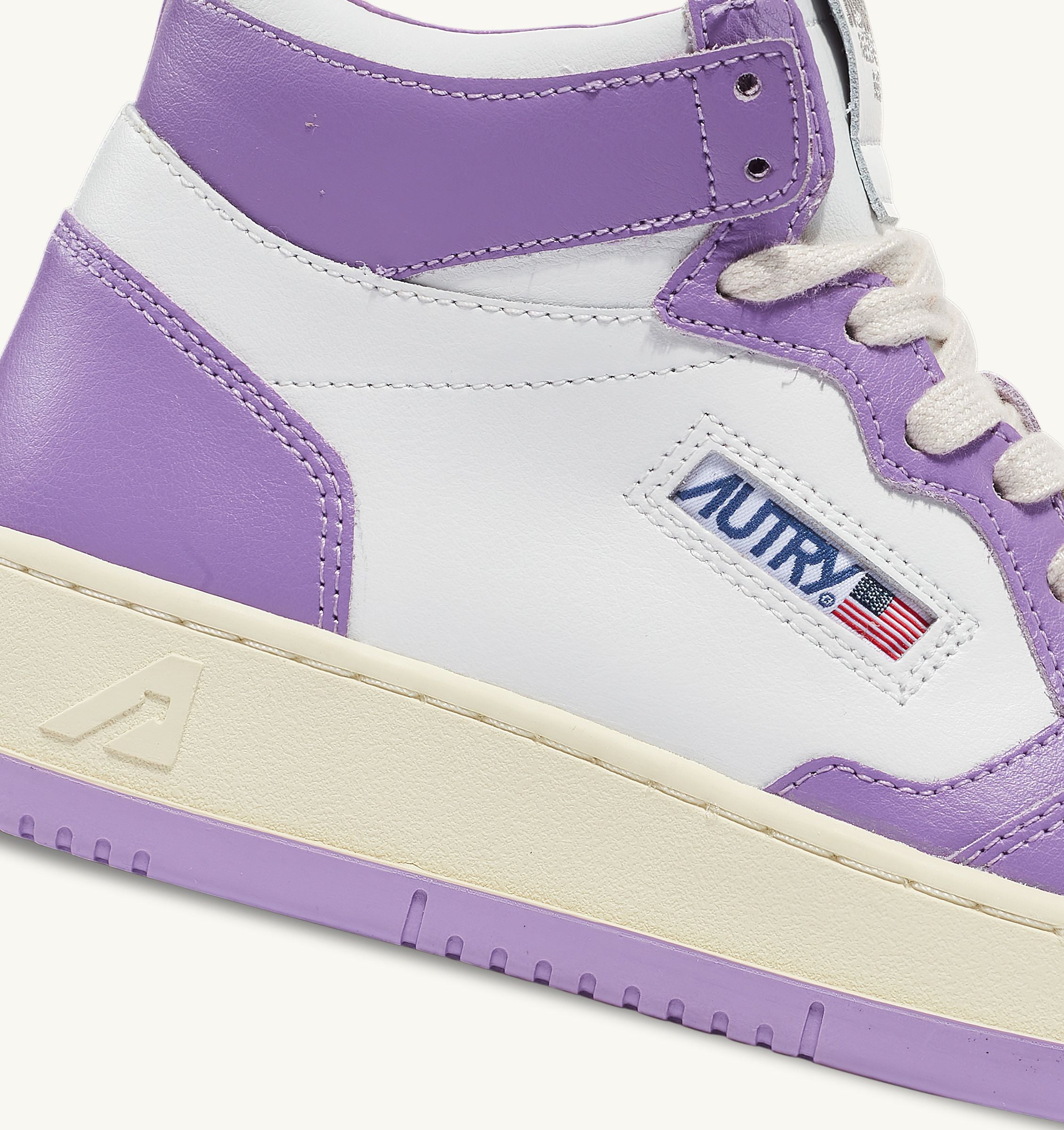 Baskets Hautes Medalist White Lavande